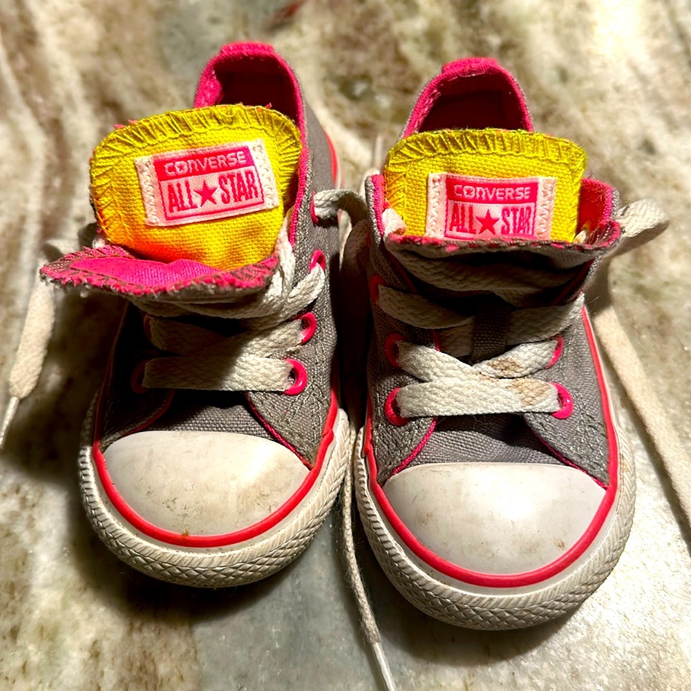 Pink and gray baby girl converse!